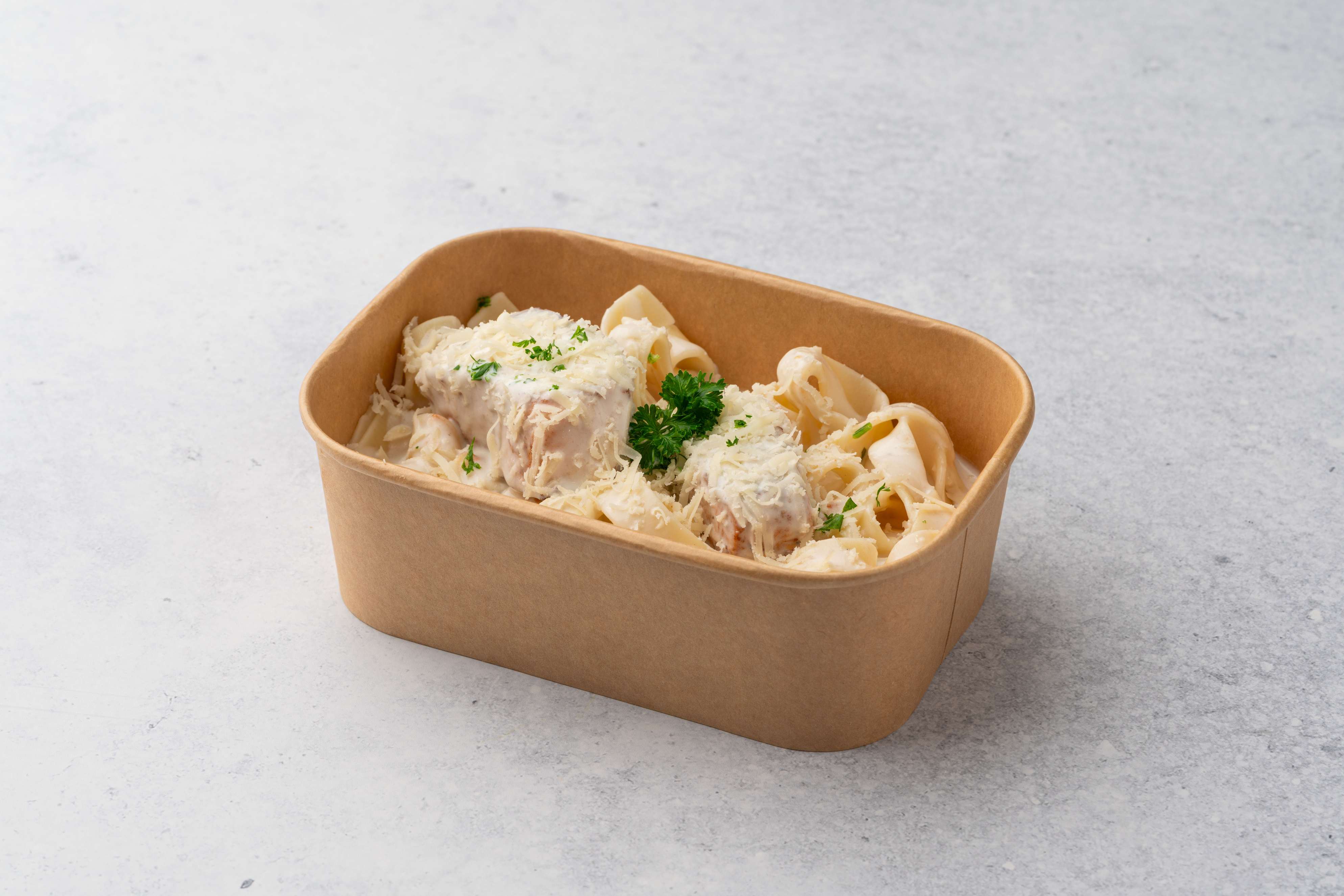 Creamy Salmon Alfredo Pasta